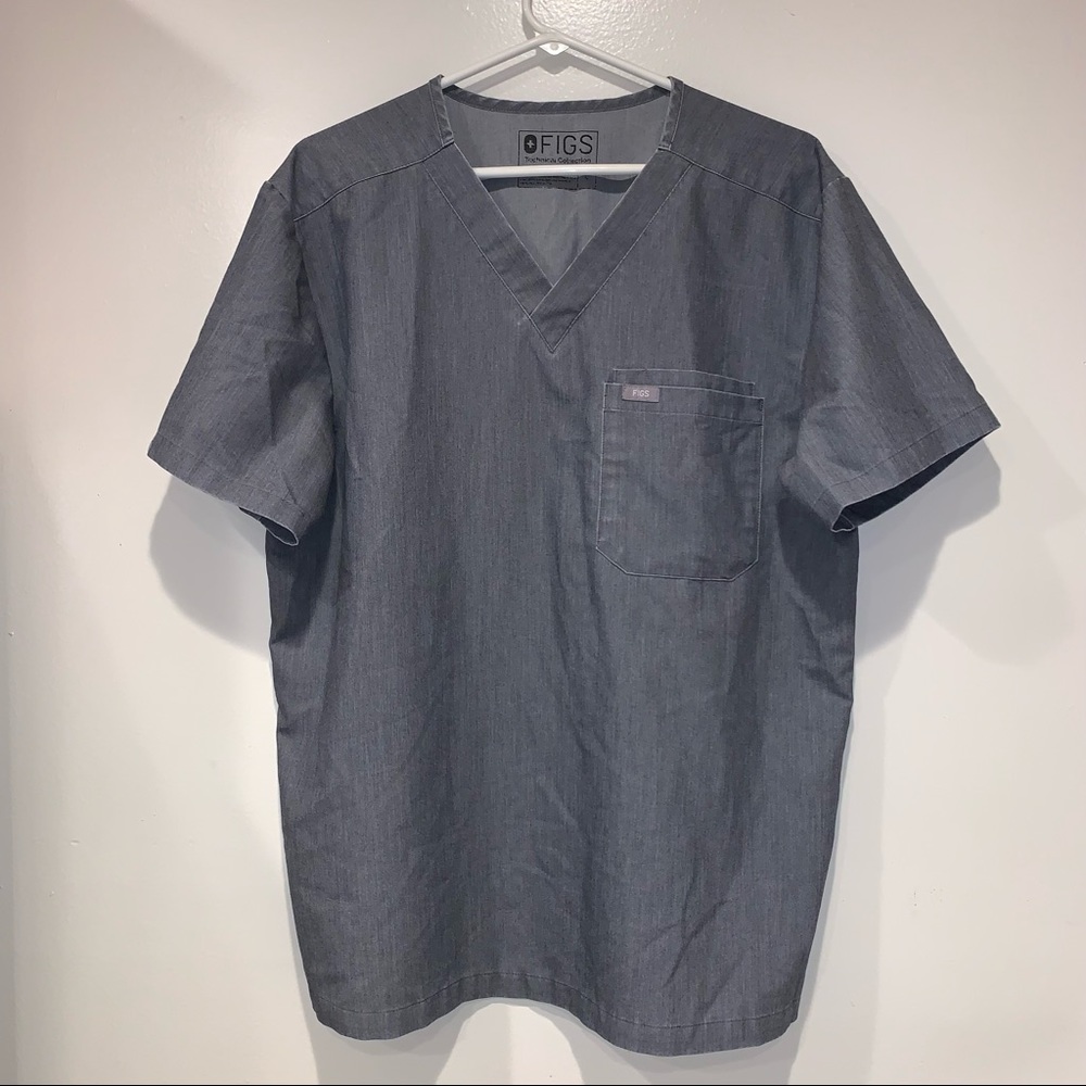 Figs Leon Three Pocket Scrub Top In Graphite